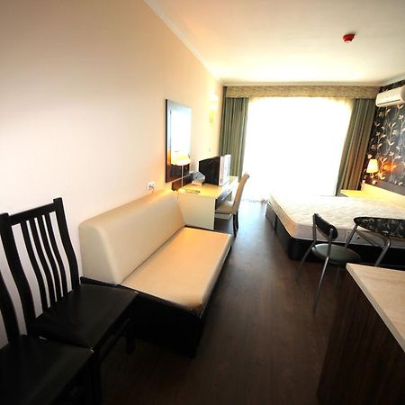 Menada Apartments In Grand Hotel Sveti Vlas Ruang foto