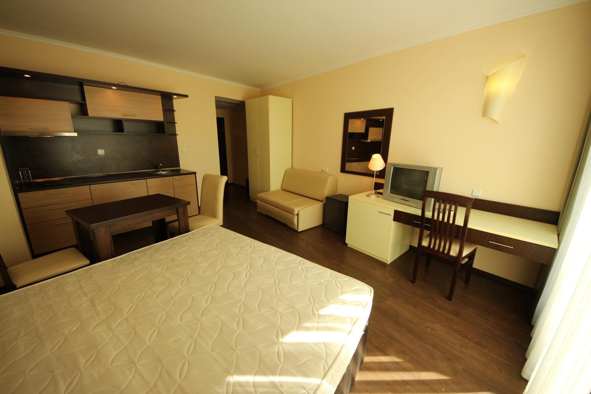 Menada Apartments In Grand Hotel Sveti Vlas Ruang foto