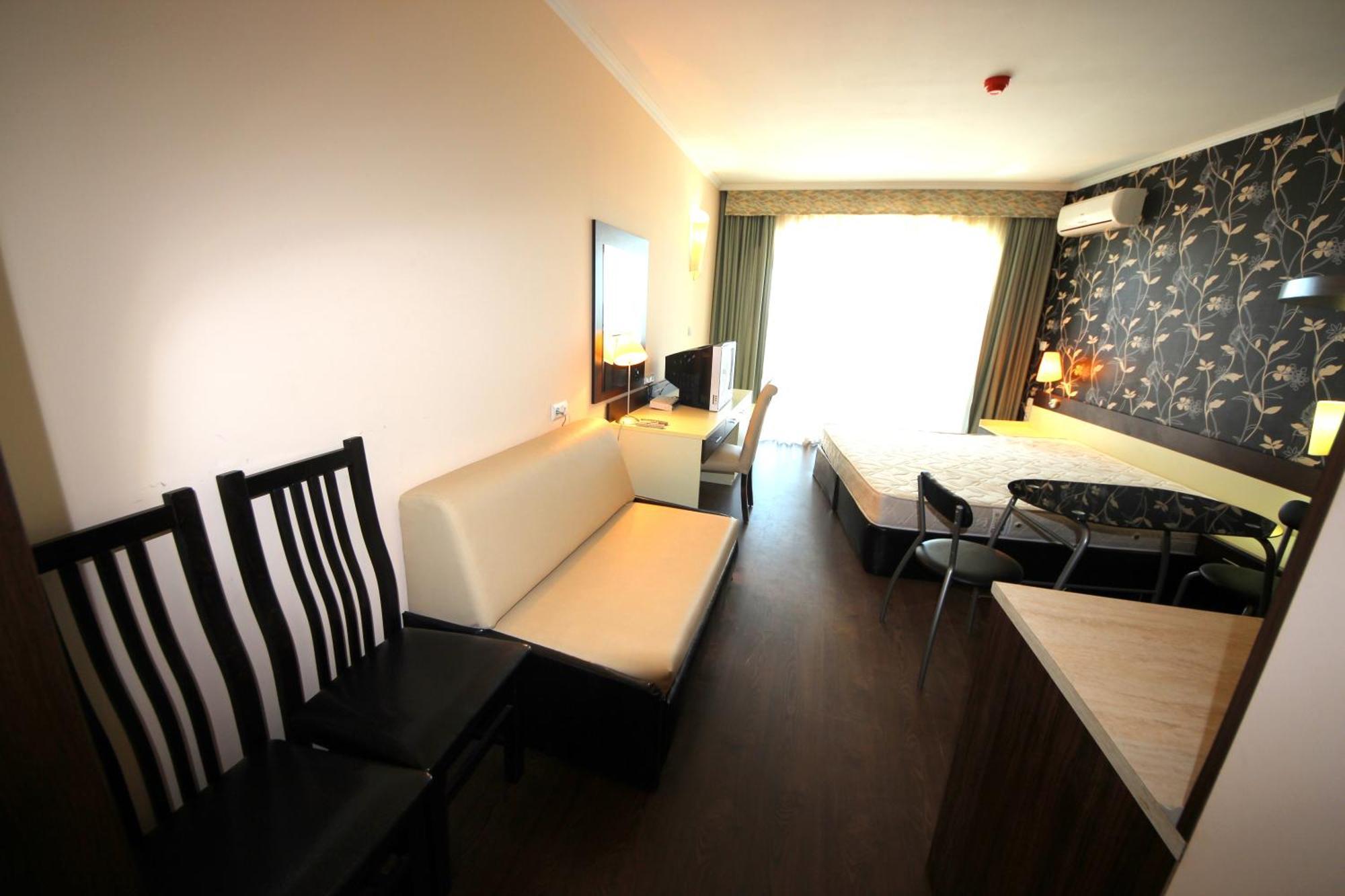 Menada Apartments In Grand Hotel Sveti Vlas Ruang foto