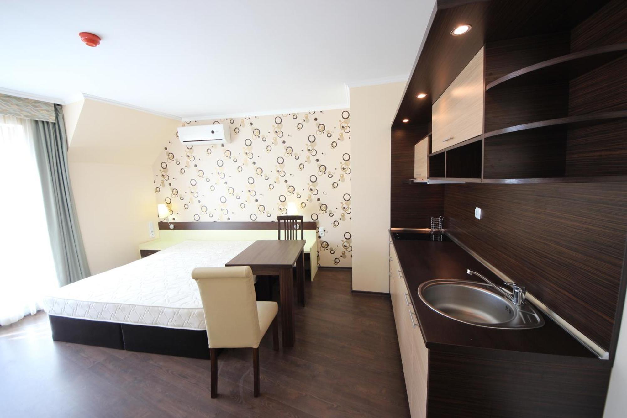 Menada Apartments In Grand Hotel Sveti Vlas Ruang foto