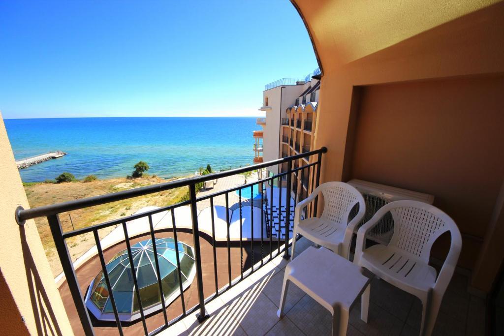 Menada Apartments In Grand Hotel Sveti Vlas Ruang foto